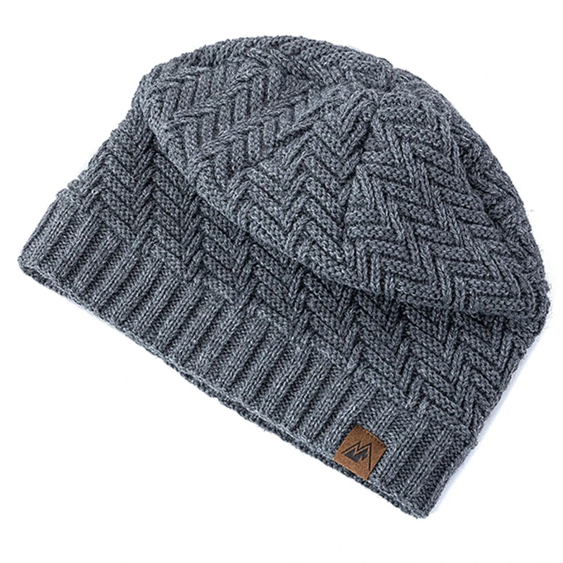 Unisex Peak Label Winter Hat