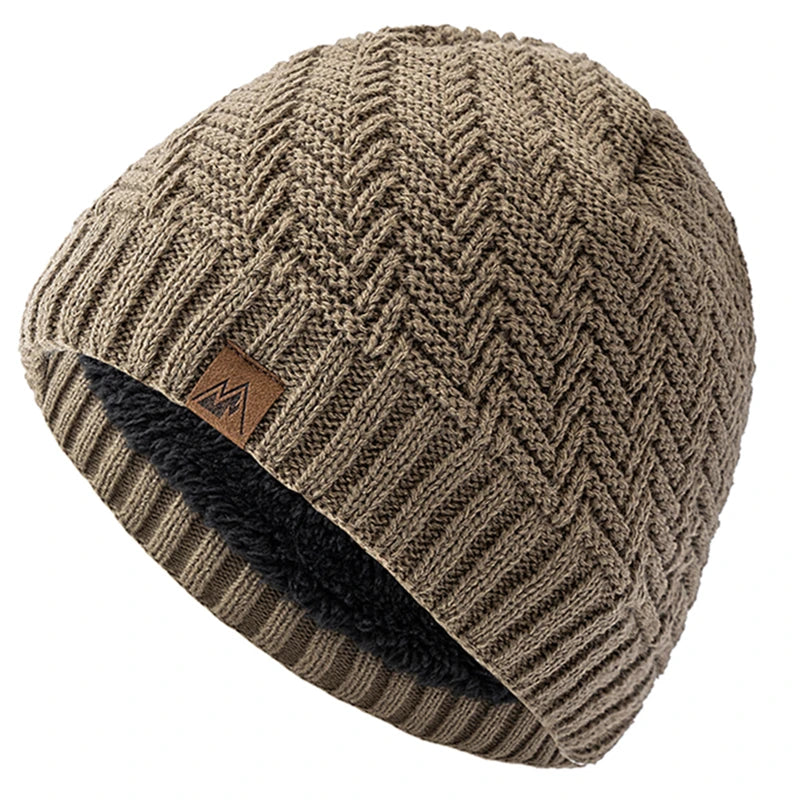 Unisex Peak Label Winter Hat